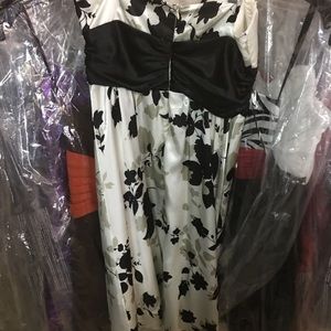 Short prom dress strapless